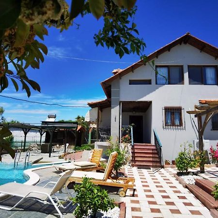 Rural Villa Private Pool, Bbq, Court ,20' Airport Nea Kallikrateia Екстериор снимка
