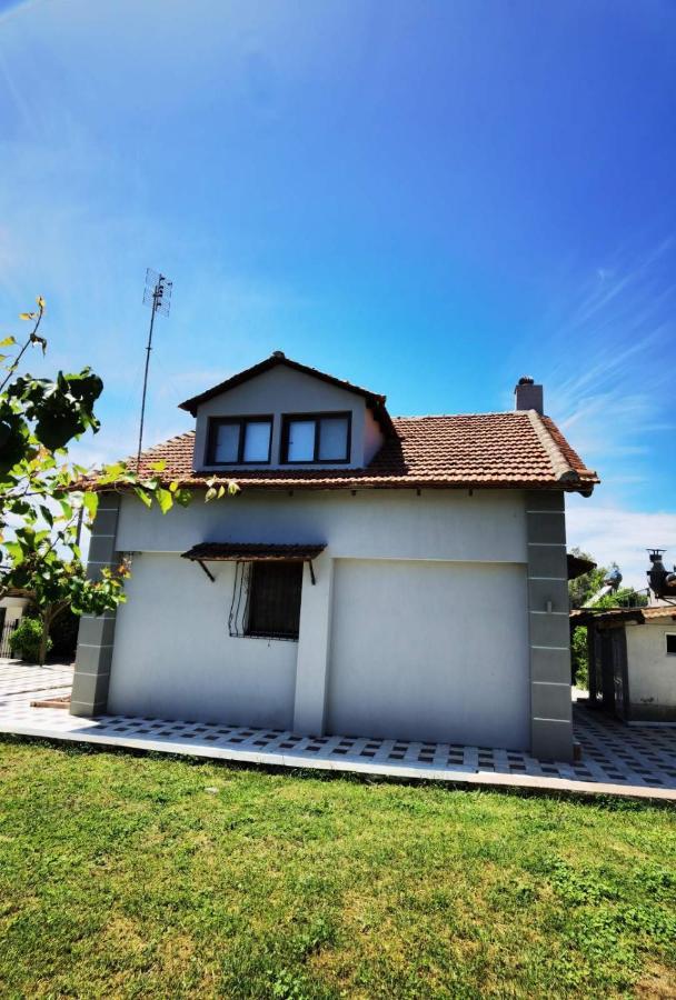 Rural Villa Private Pool, Bbq, Court ,20' Airport Nea Kallikrateia Екстериор снимка