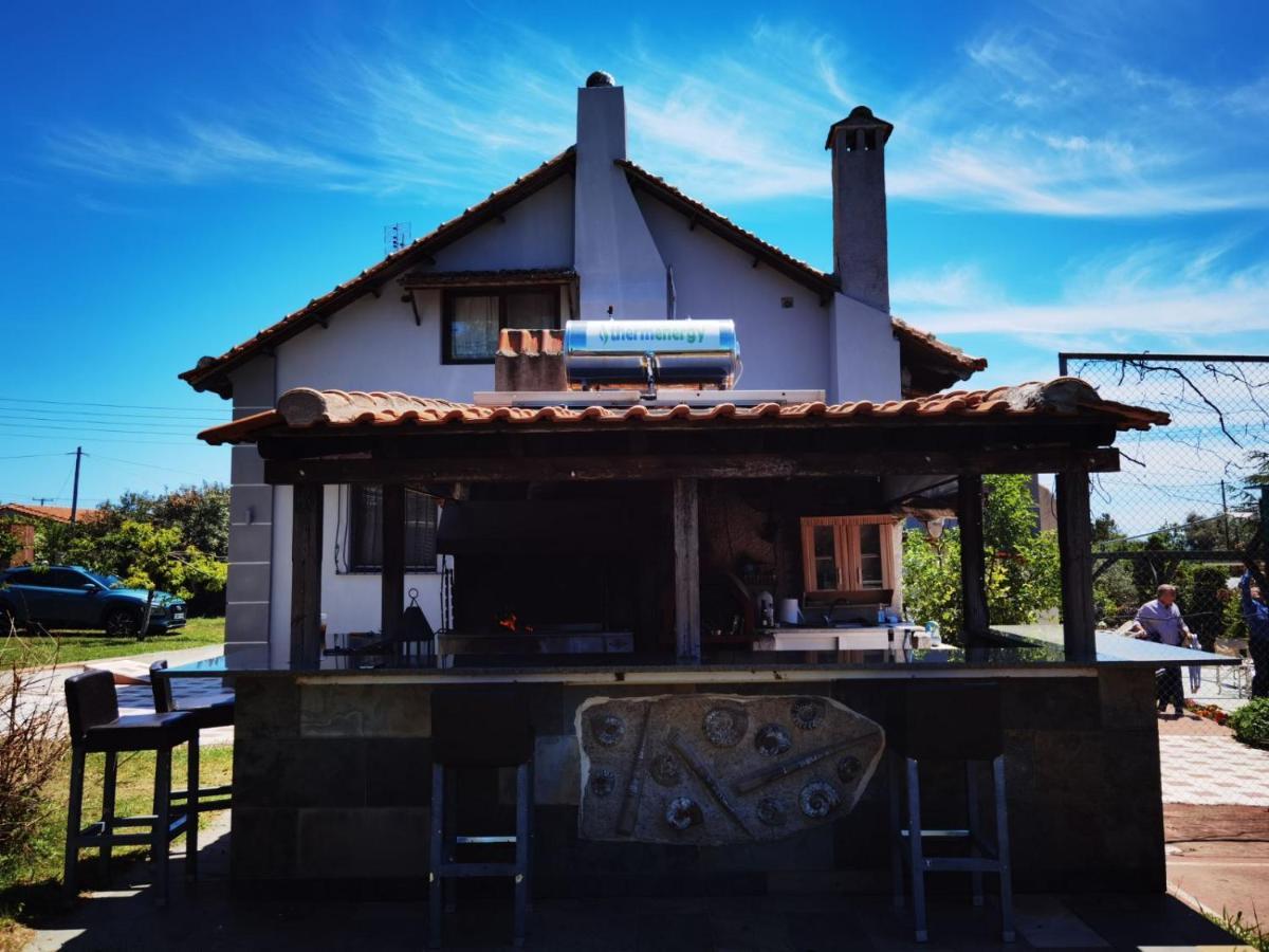 Rural Villa Private Pool, Bbq, Court ,20' Airport Nea Kallikrateia Екстериор снимка