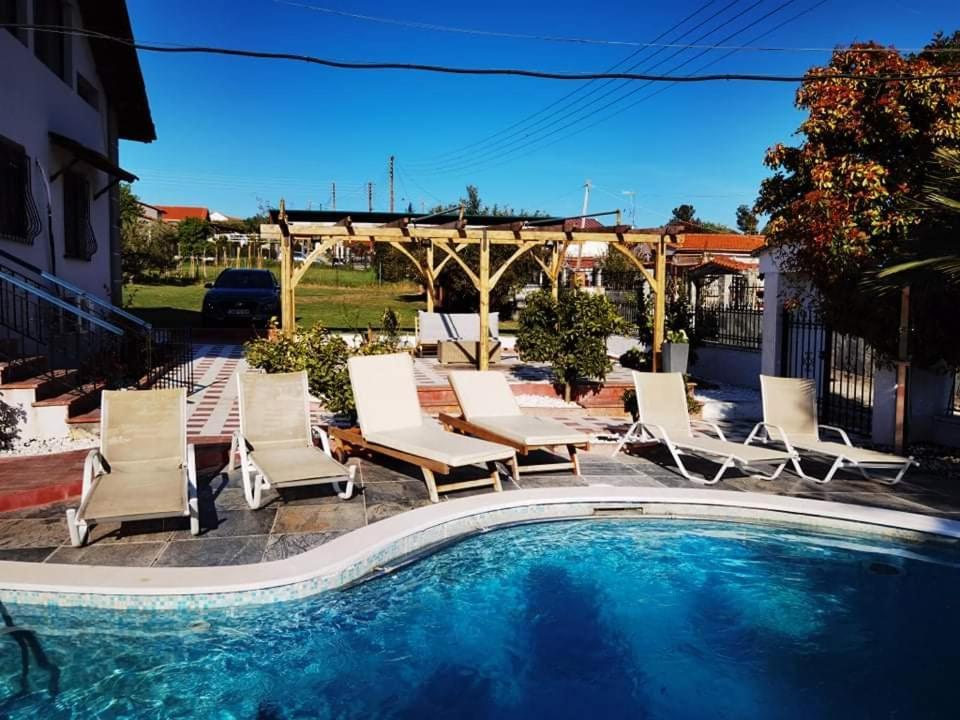 Rural Villa Private Pool, Bbq, Court ,20' Airport Nea Kallikrateia Екстериор снимка
