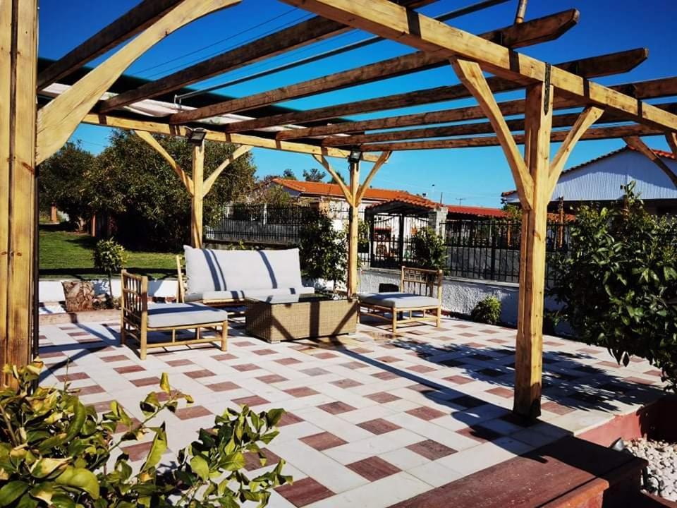 Rural Villa Private Pool, Bbq, Court ,20' Airport Nea Kallikrateia Екстериор снимка