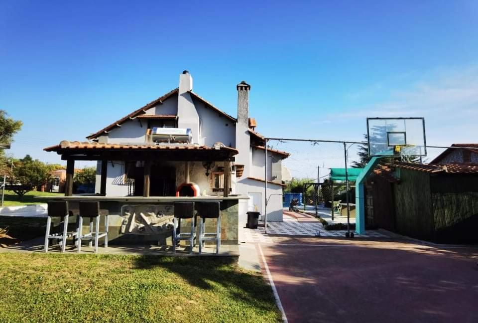 Rural Villa Private Pool, Bbq, Court ,20' Airport Nea Kallikrateia Екстериор снимка