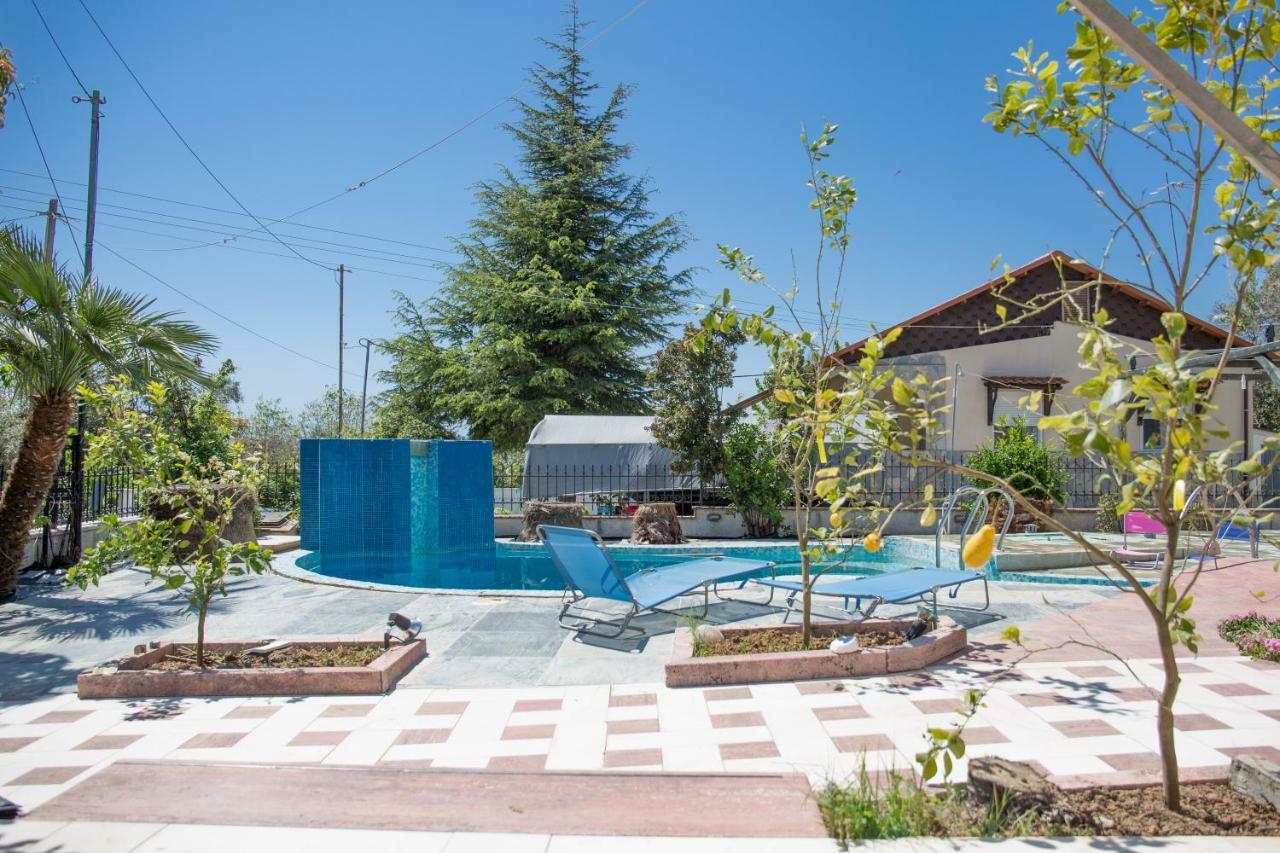 Rural Villa Private Pool, Bbq, Court ,20' Airport Nea Kallikrateia Екстериор снимка